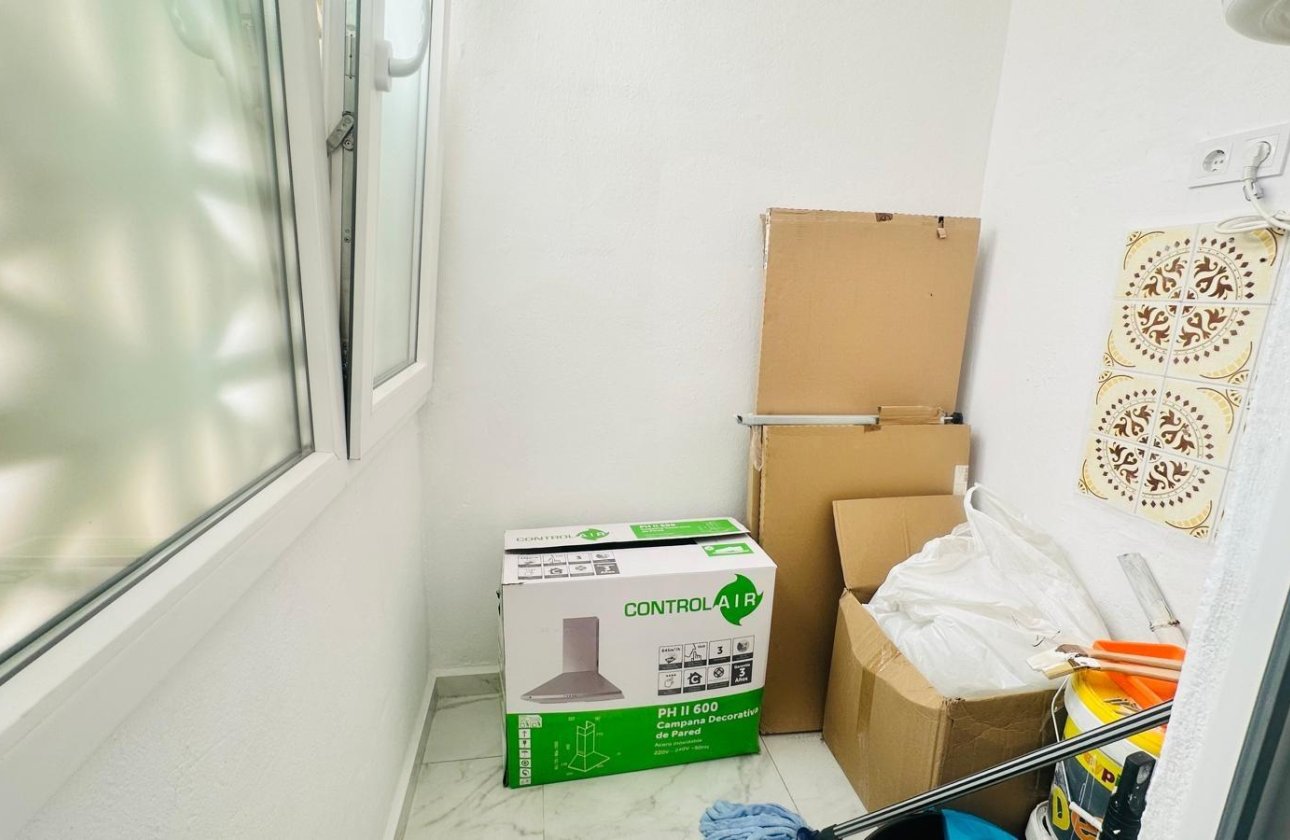 Resale - Apartment -
Torrevieja - Playa del Cura