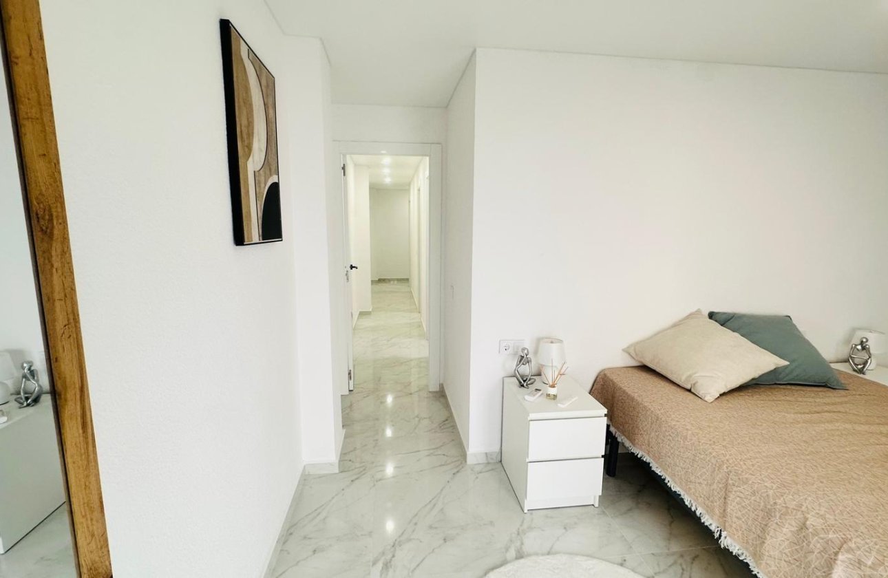 Resale - Apartment -
Torrevieja - Playa del Cura