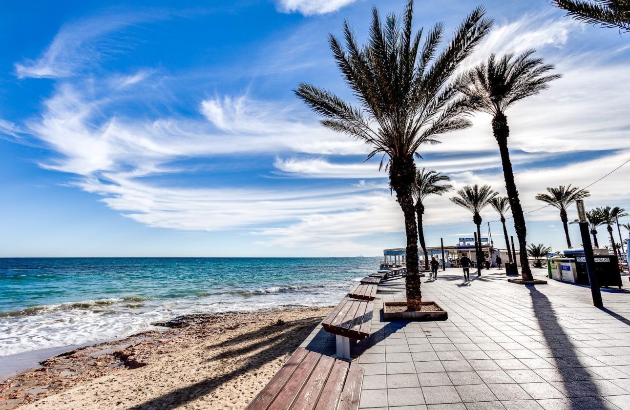 Resale - Apartment -
Torrevieja - Playa del Cura