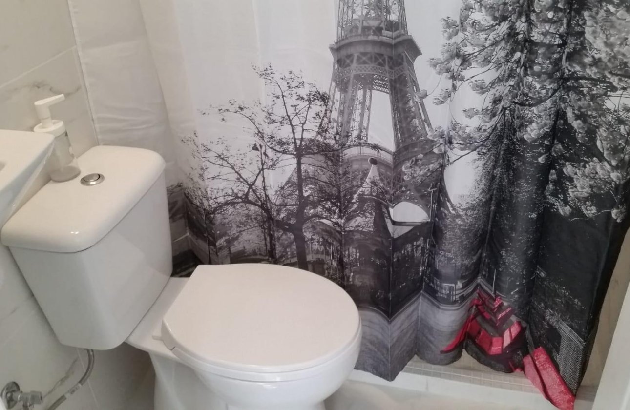 Resale - Apartment -
Torrevieja - Playa del Cura