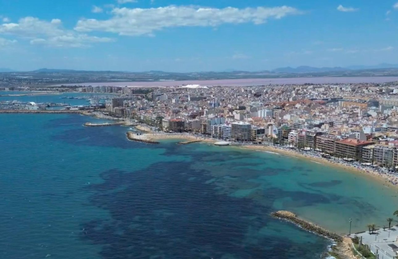 Resale - Apartment -
Torrevieja - Playa del Cura