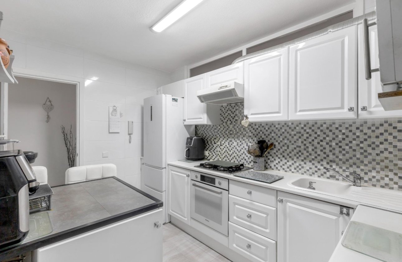 Resale - Apartment -
Torrevieja - Playa del Cura