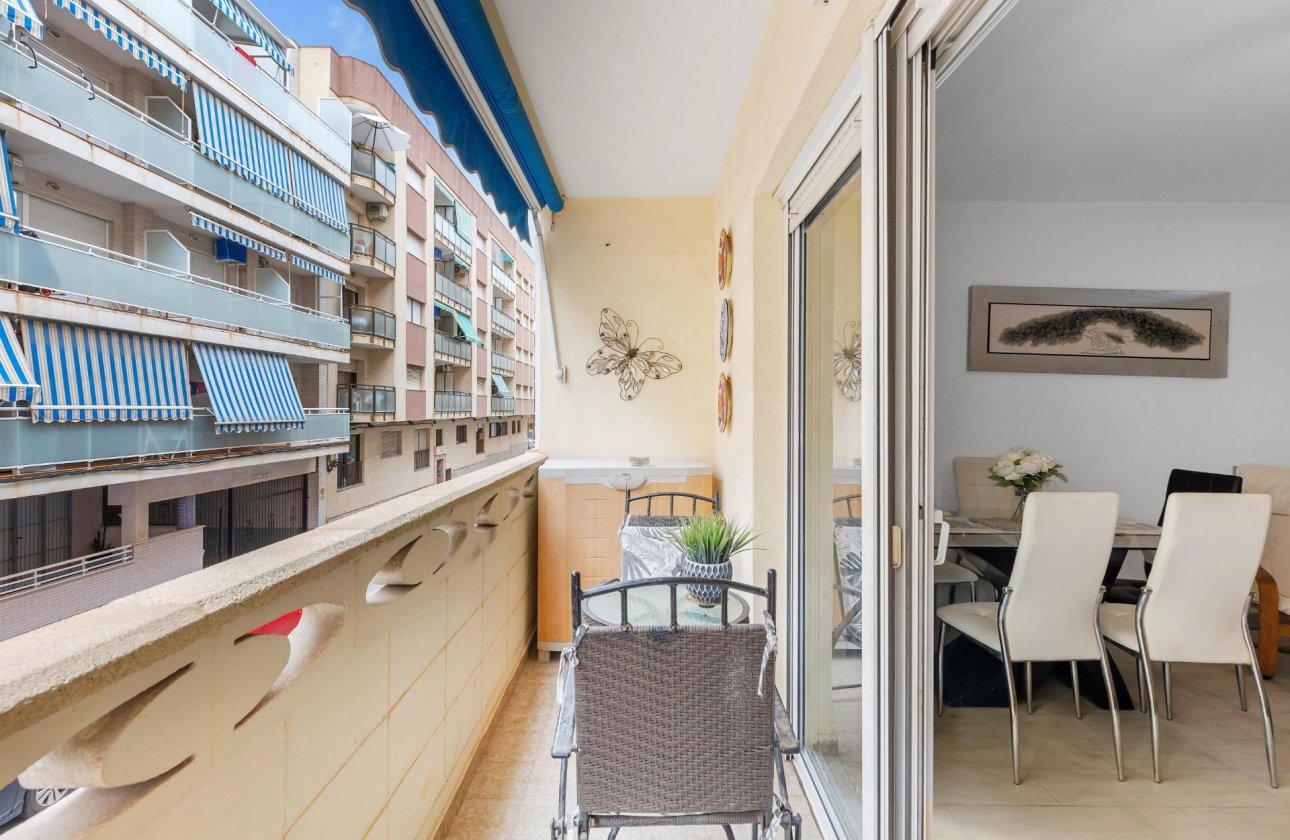 Resale - Apartment -
Torrevieja - Playa del Cura