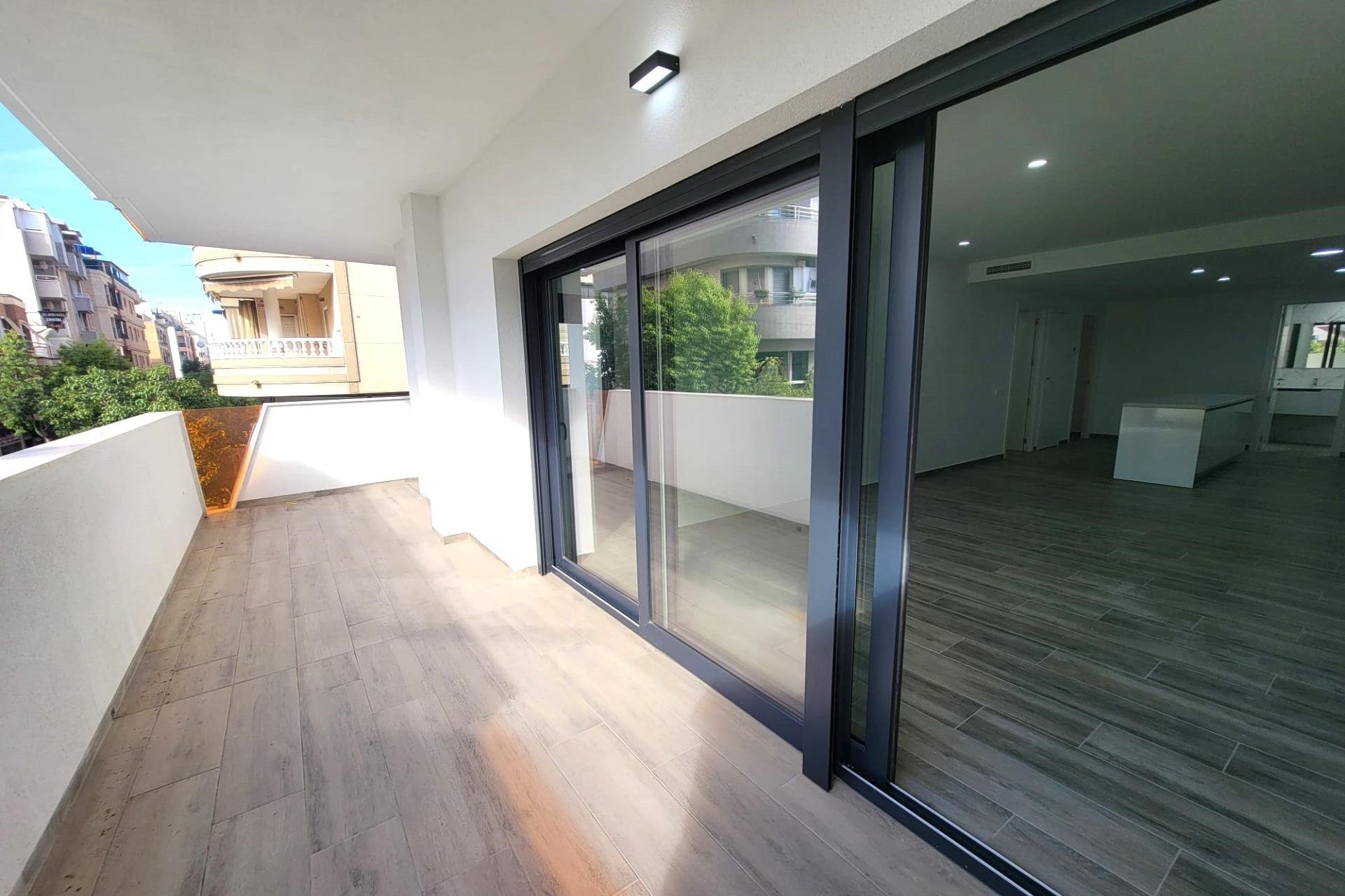 Resale - Apartment -
Torrevieja - Playa del Cura