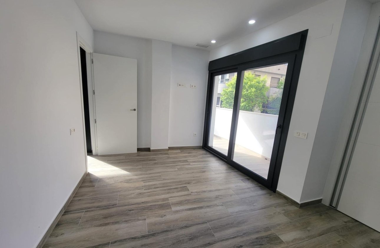 Resale - Apartment -
Torrevieja - Playa del Cura