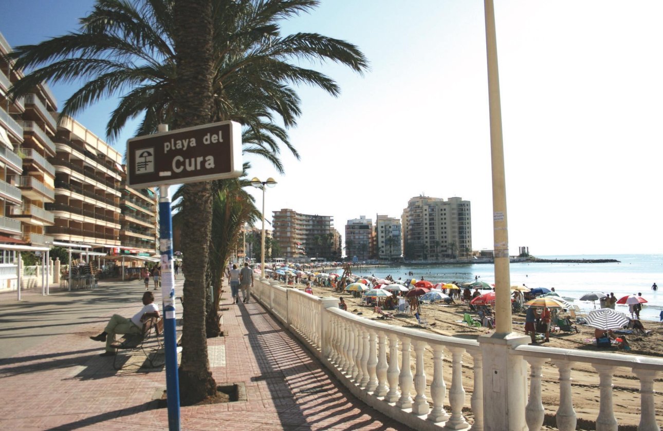 Resale - Apartment -
Torrevieja - Playa del Cura