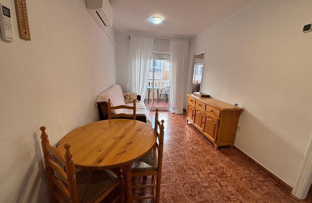 Resale - Apartment -
Torrevieja - Playa del Cura