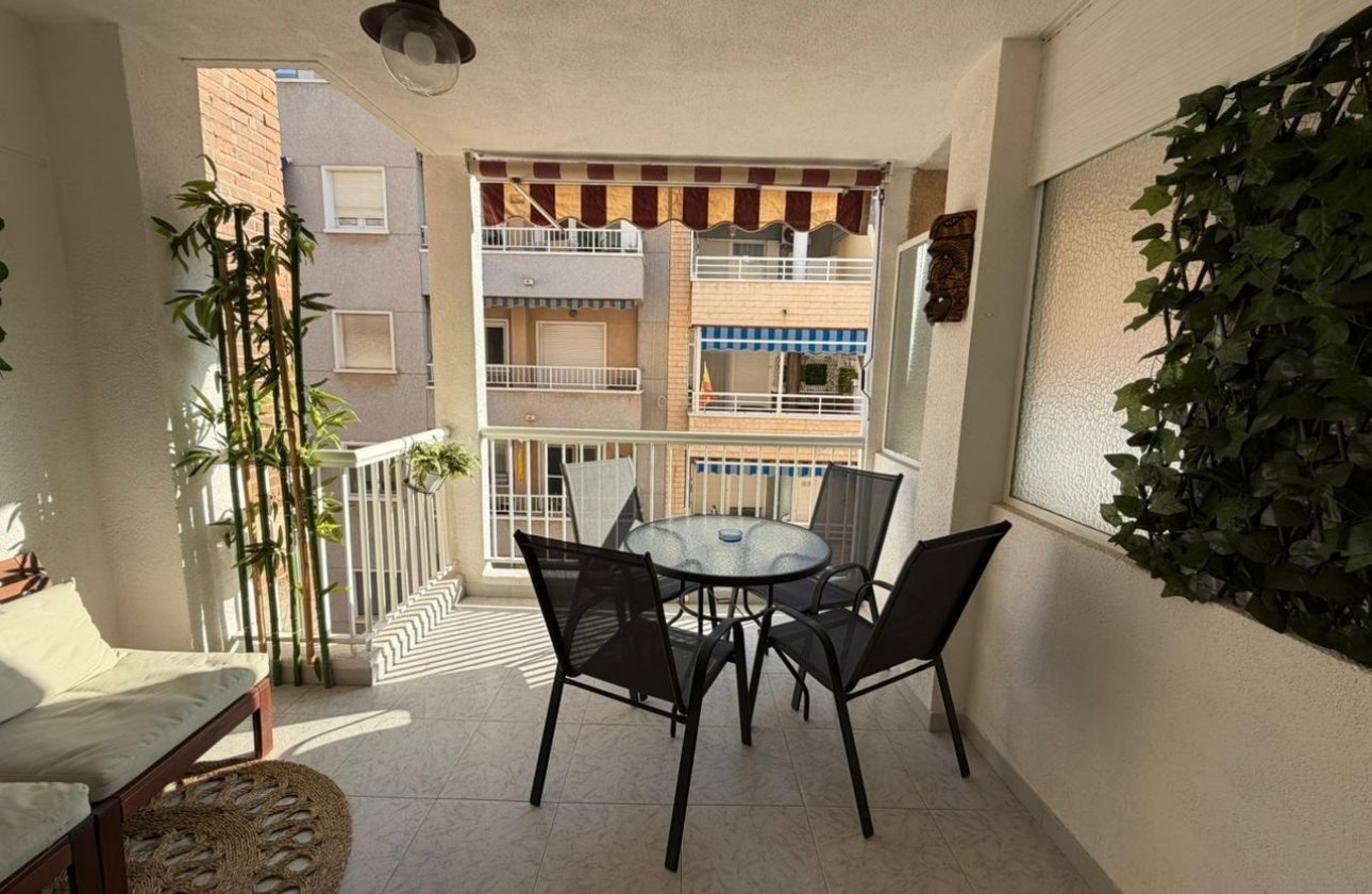 Resale - Apartment -
Torrevieja - Playa del Cura