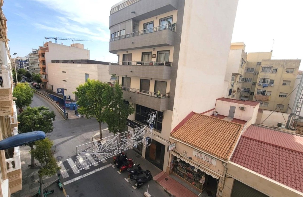 Resale - Apartment -
Torrevieja - Playa del Cura