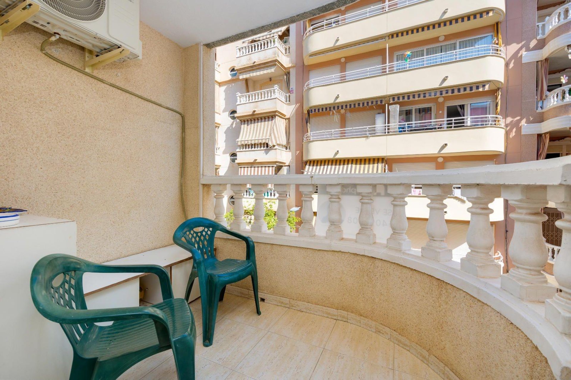 Resale - Apartment -
Torrevieja - Playa del Cura