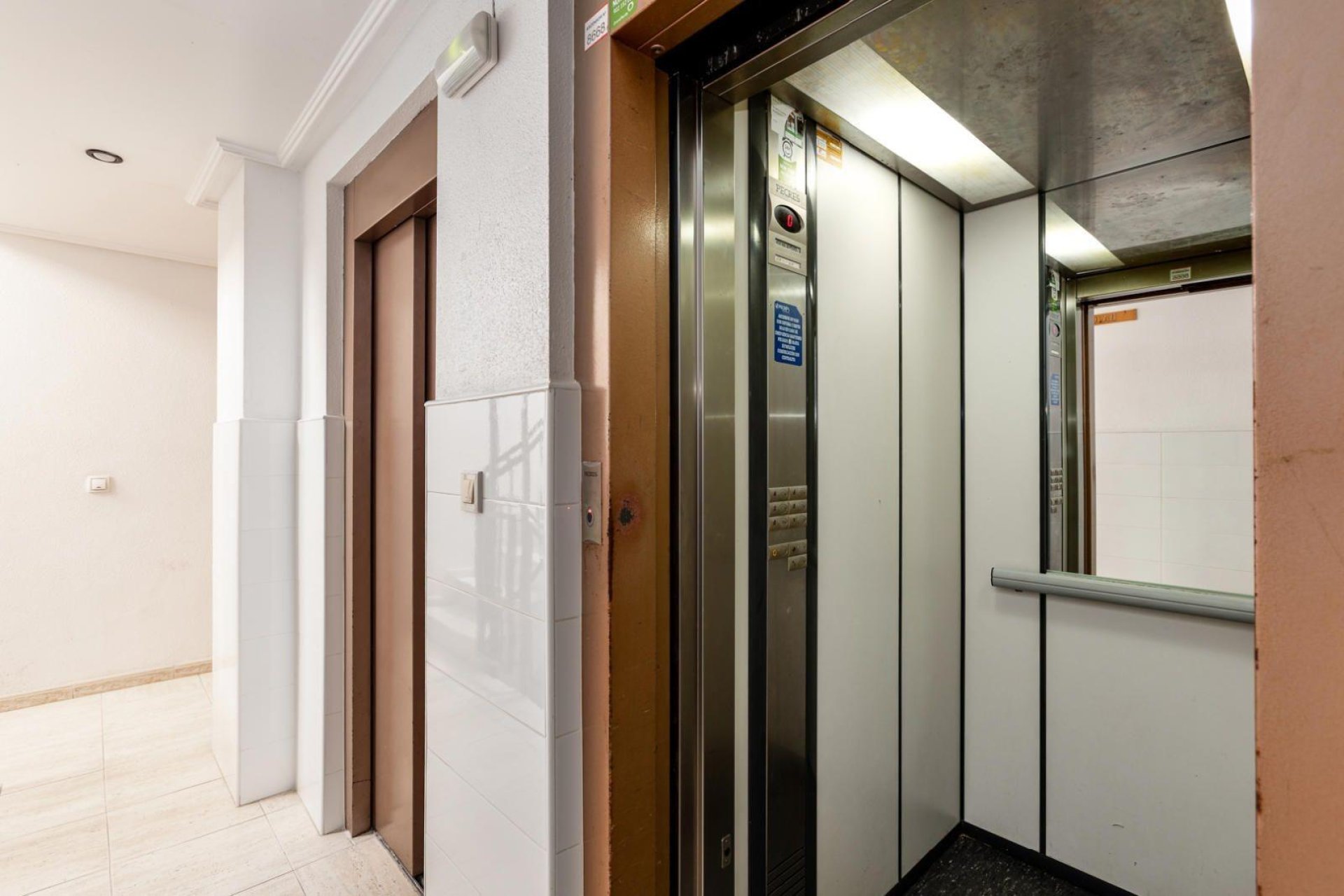 Resale - Apartment -
Torrevieja - Playa del Cura