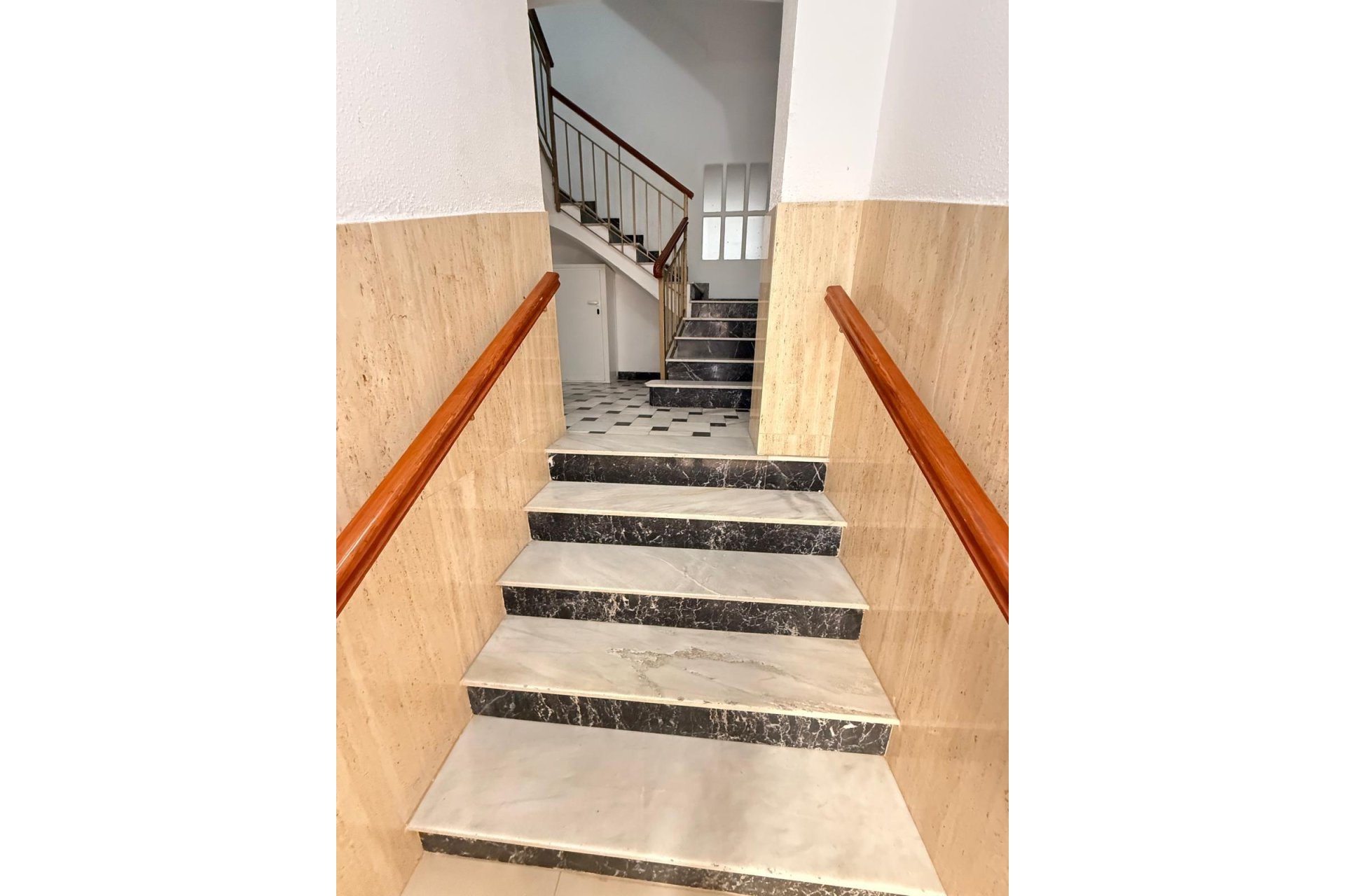 Resale - Apartment -
Torrevieja - Playa del Cura