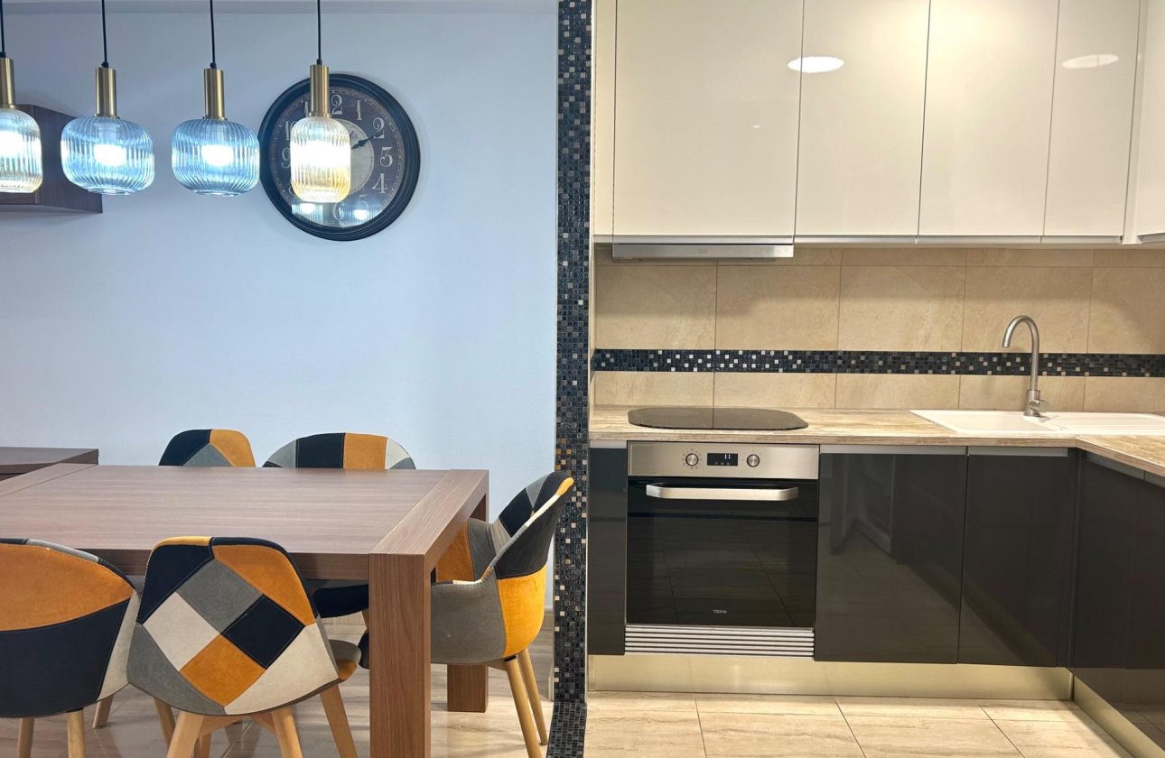 Resale - Apartment -
Torrevieja - Playa del Cura