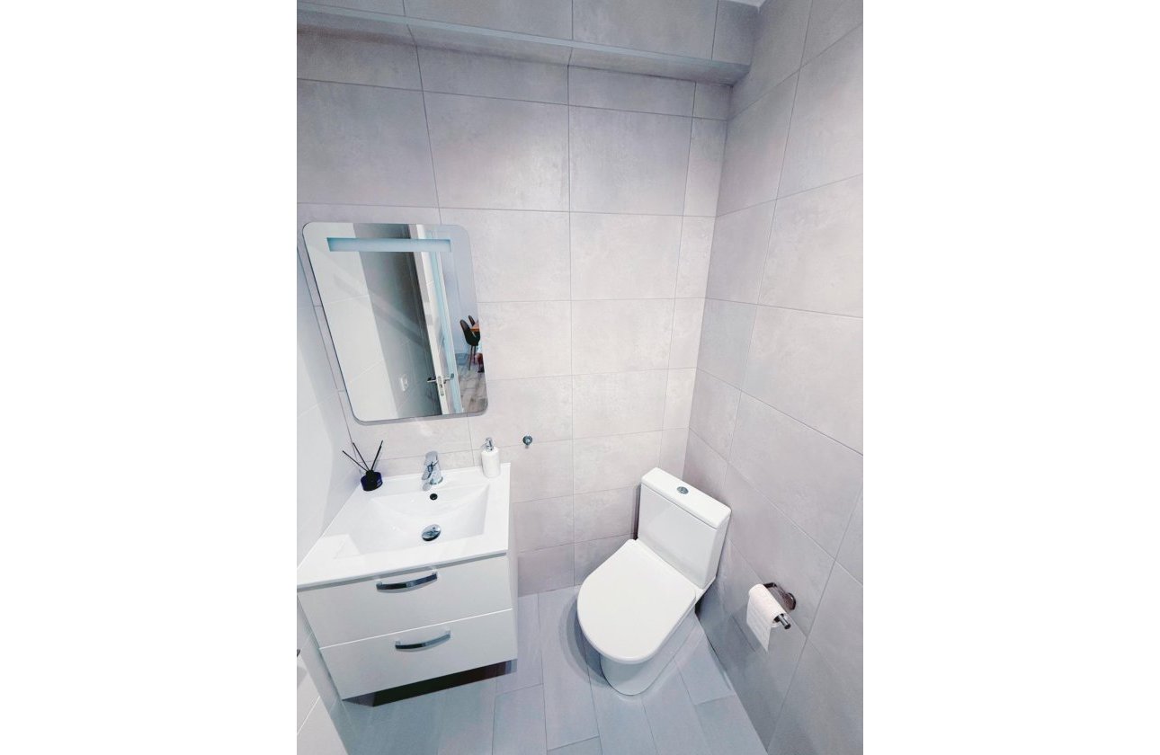 Resale - Apartment -
Torrevieja - Playa del Cura