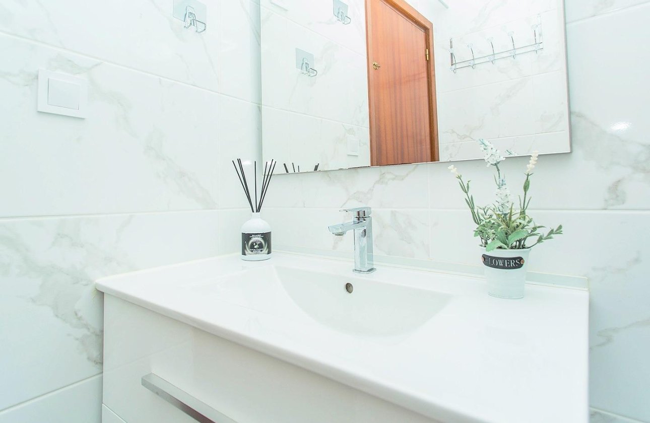 Resale - Apartment -
Torrevieja - Playa del Cura