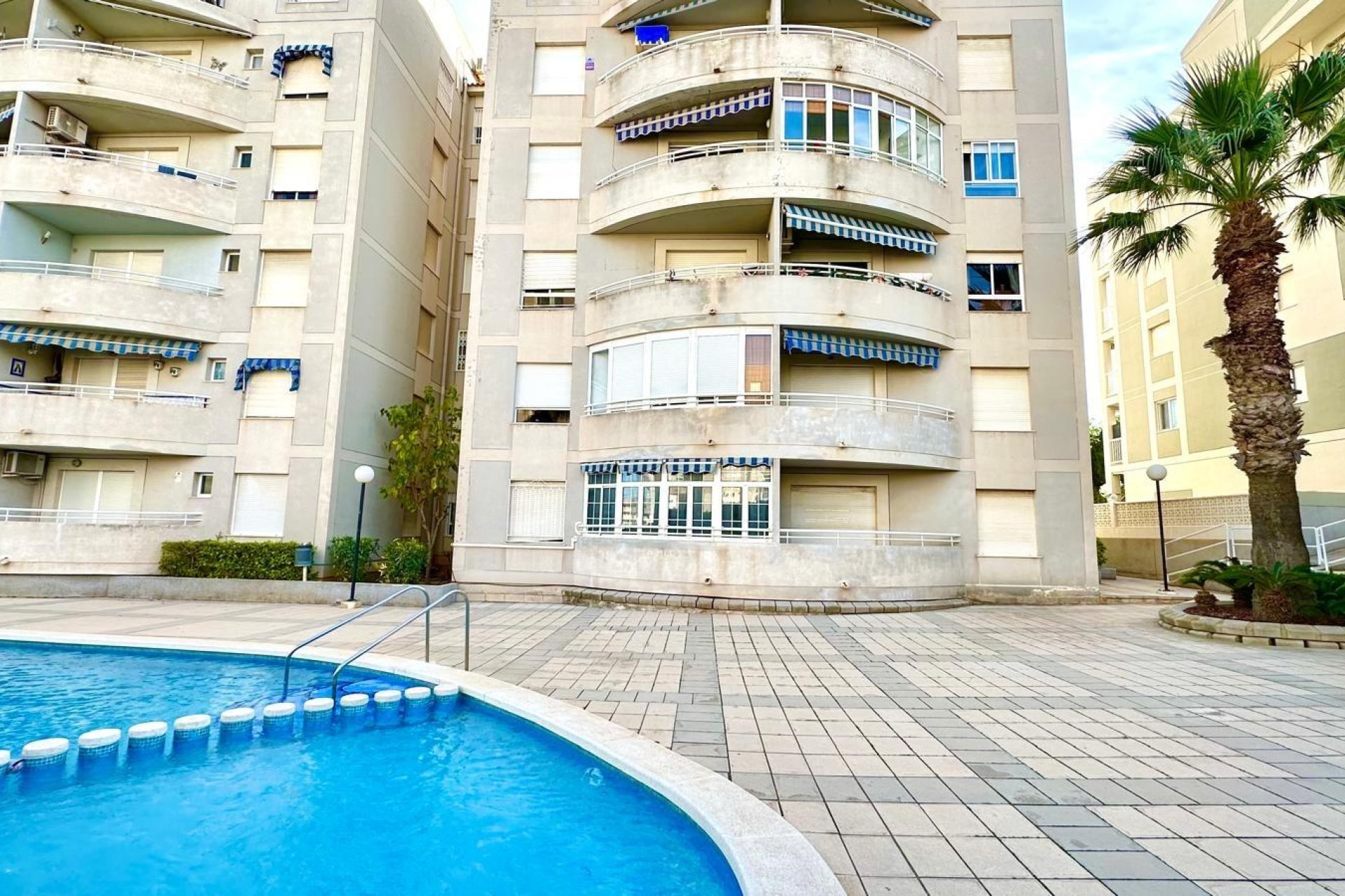 Resale - Apartment -
Torrevieja - Playa del Cura