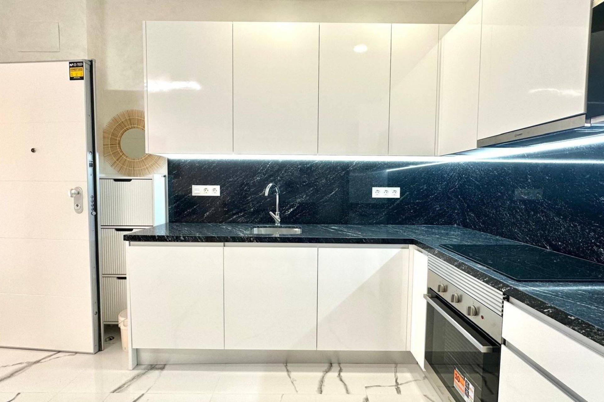 Resale - Apartment -
Torrevieja - Playa del Cura