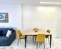 Resale - Apartment -
Torrevieja - Playa del Cura