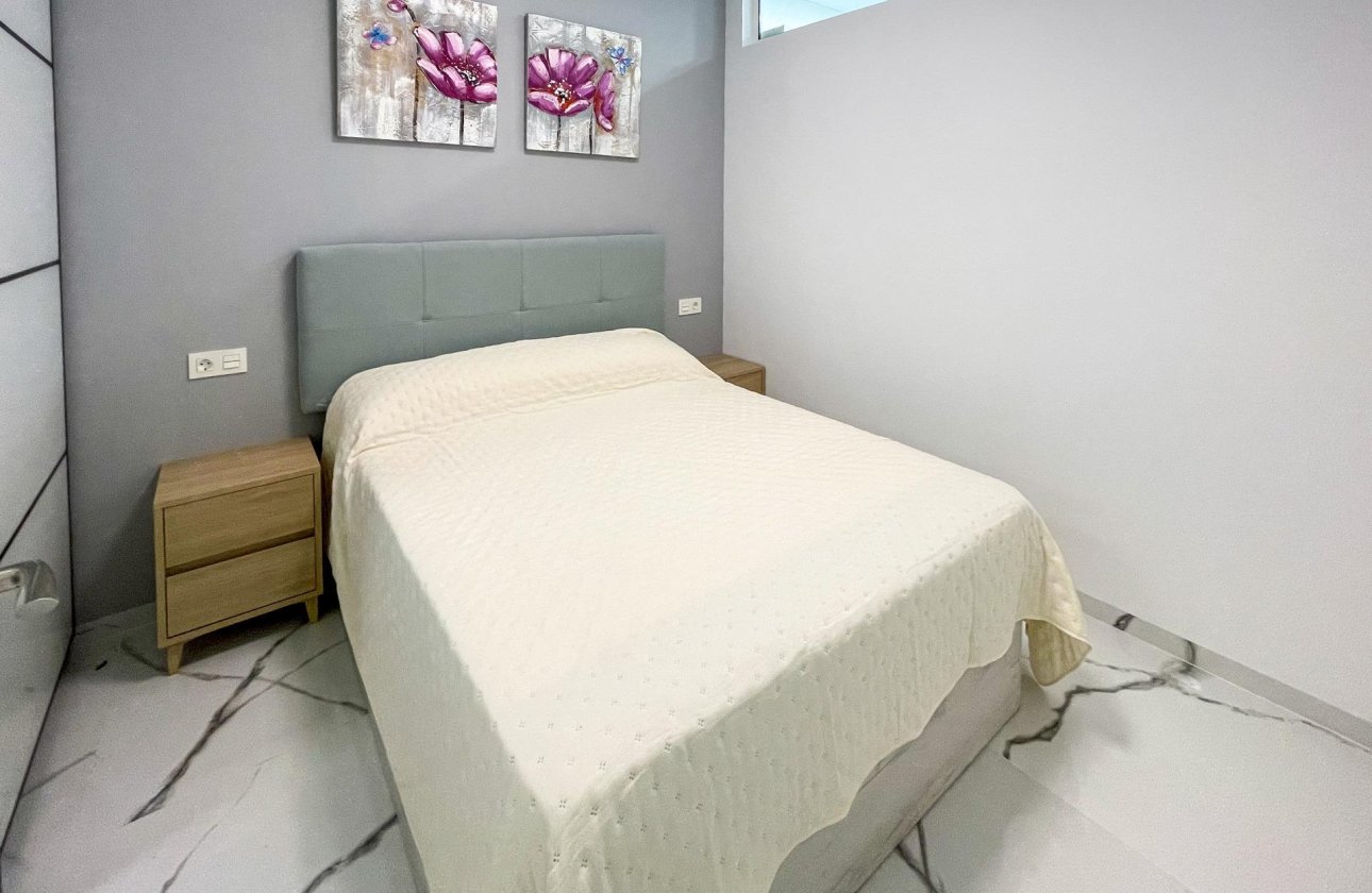 Resale - Apartment -
Torrevieja - Playa del Cura