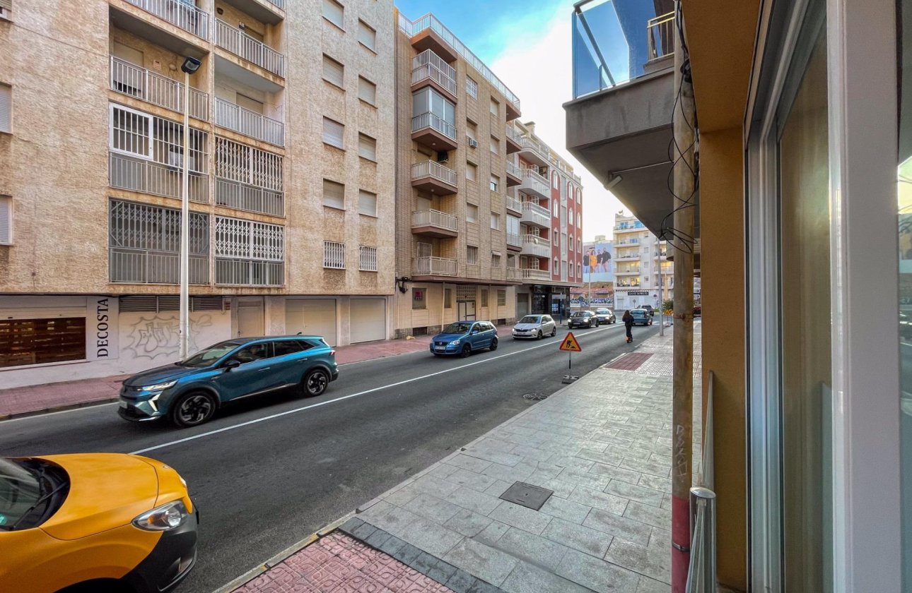 Resale - Apartment -
Torrevieja - Playa del Cura