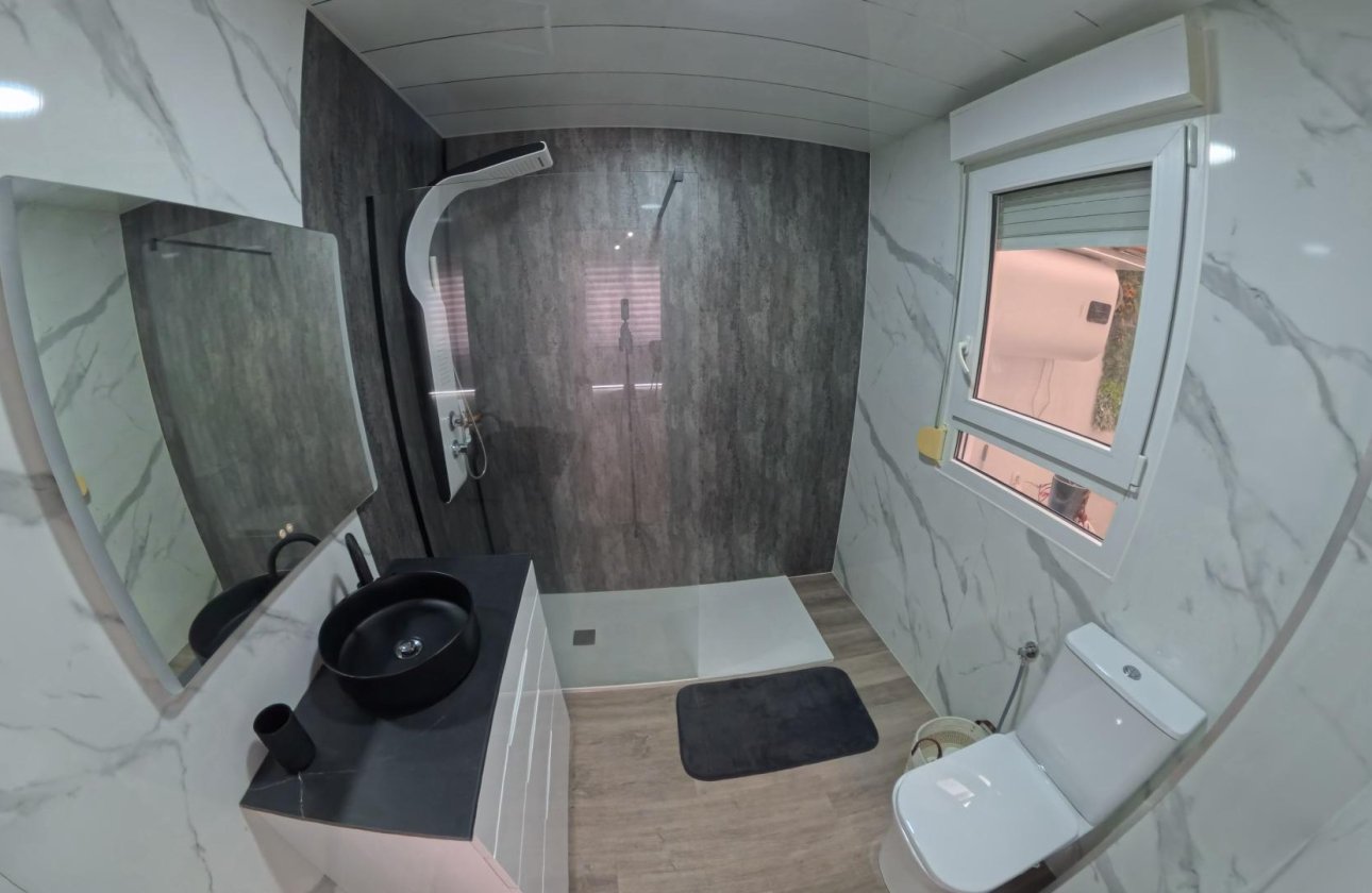 Resale - Apartment -
Torrevieja - Playa del Cura