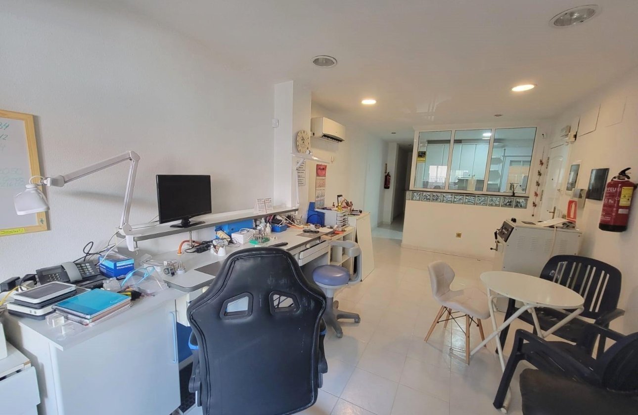 Resale - Apartment -
Torrevieja - Playa del Cura