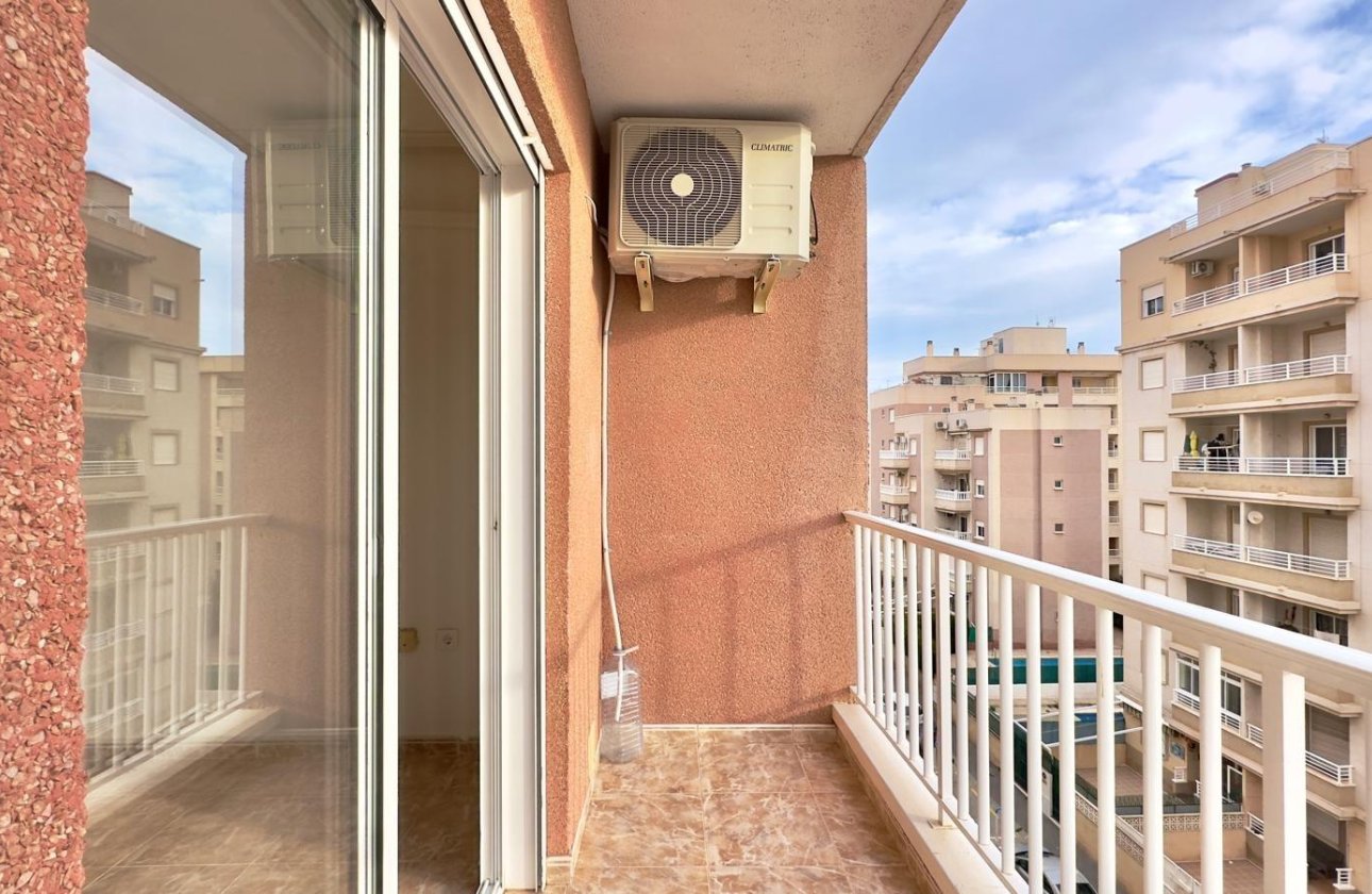 Resale - Apartment -
Torrevieja - Playa del Cura