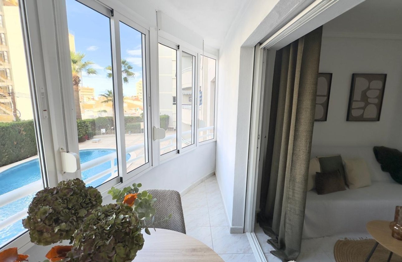 Resale - Apartment -
Torrevieja - Playa del Cura