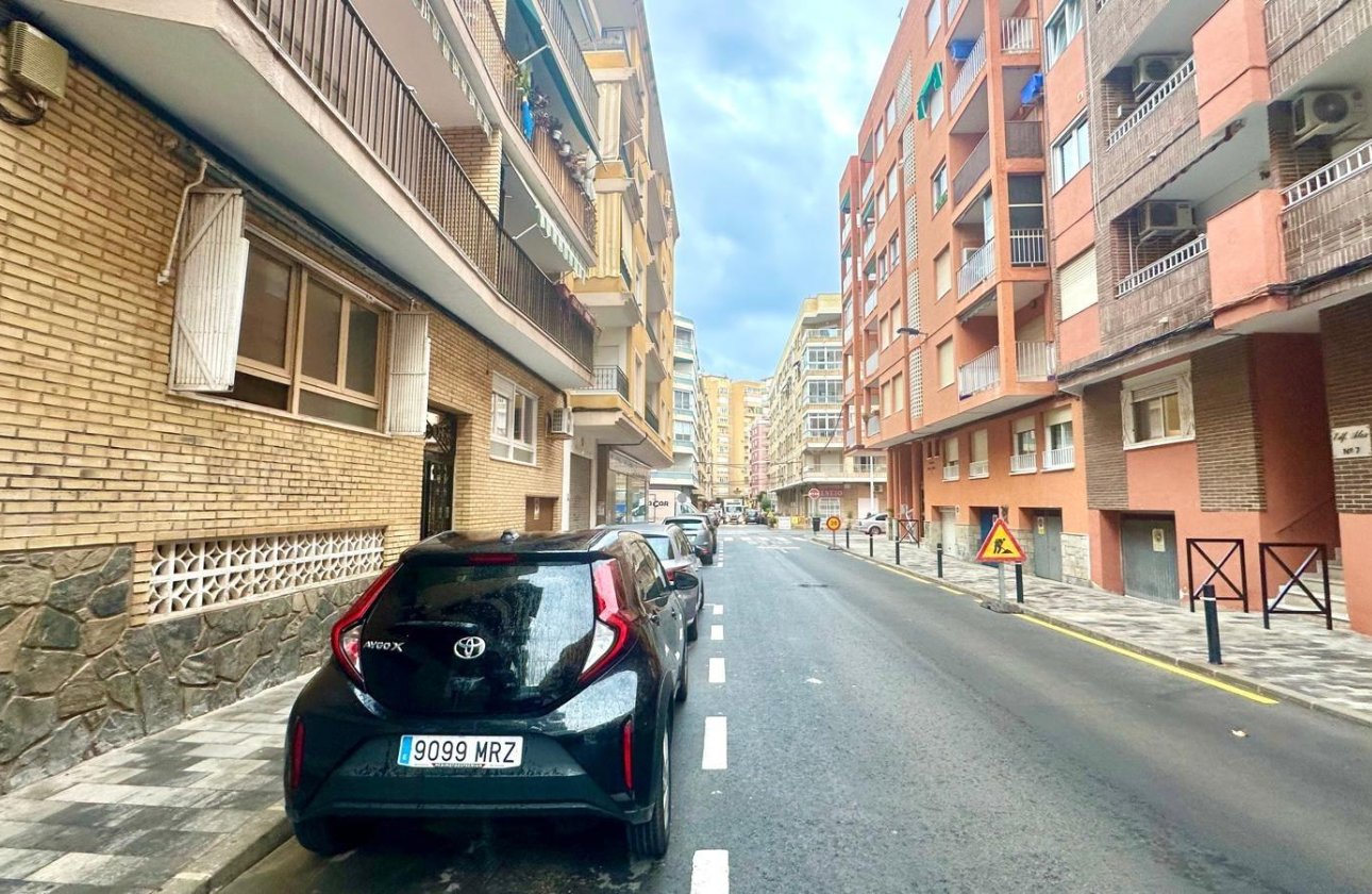 Resale - Apartment -
Torrevieja - Playa del Cura