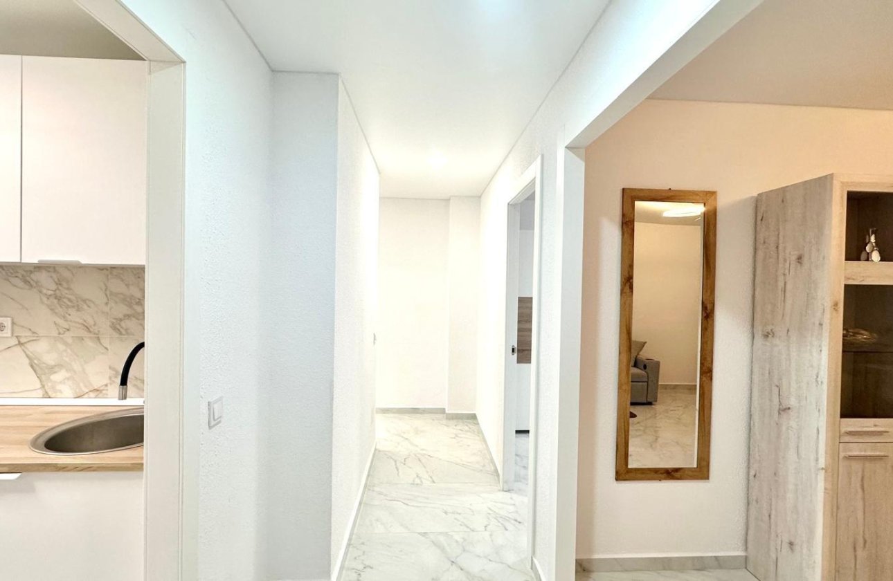 Resale - Apartment -
Torrevieja - Playa del Cura