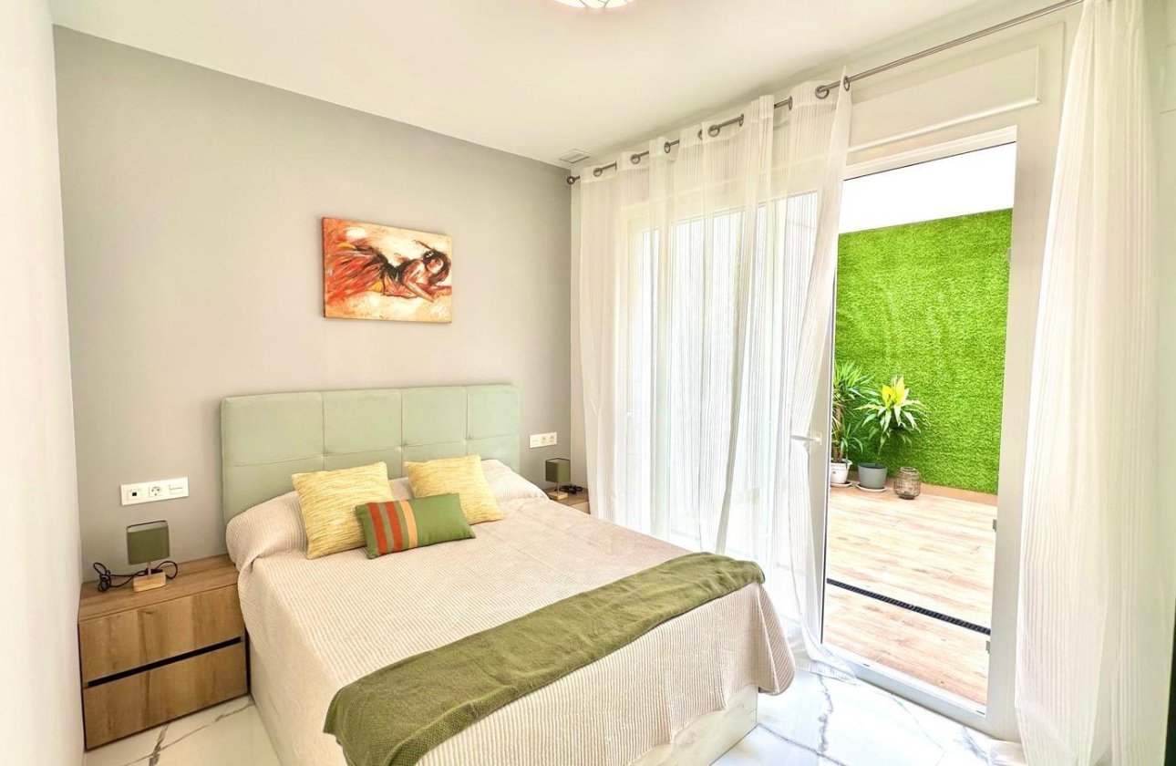 Resale - Apartment -
Torrevieja - Playa del Cura