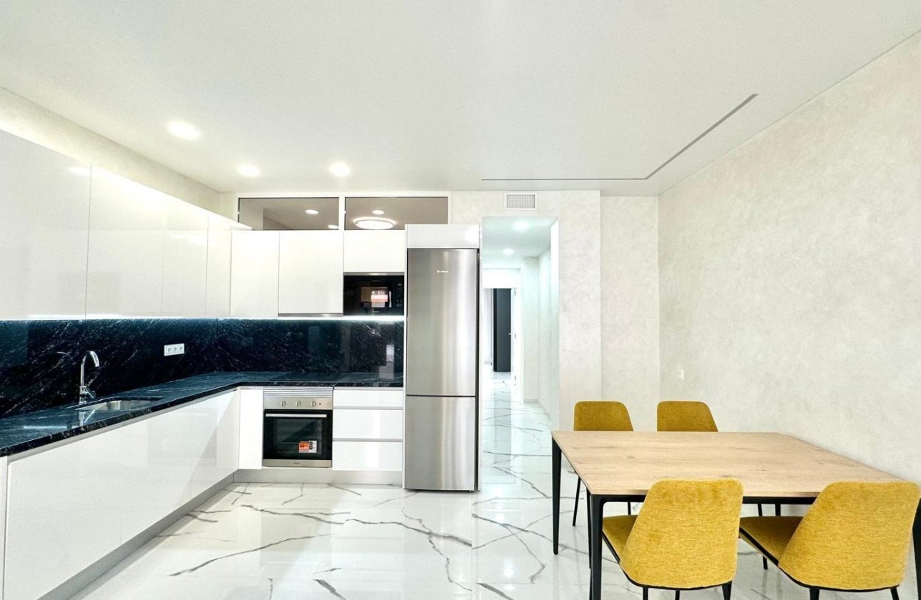 Resale - Apartment -
Torrevieja - Playa del Cura