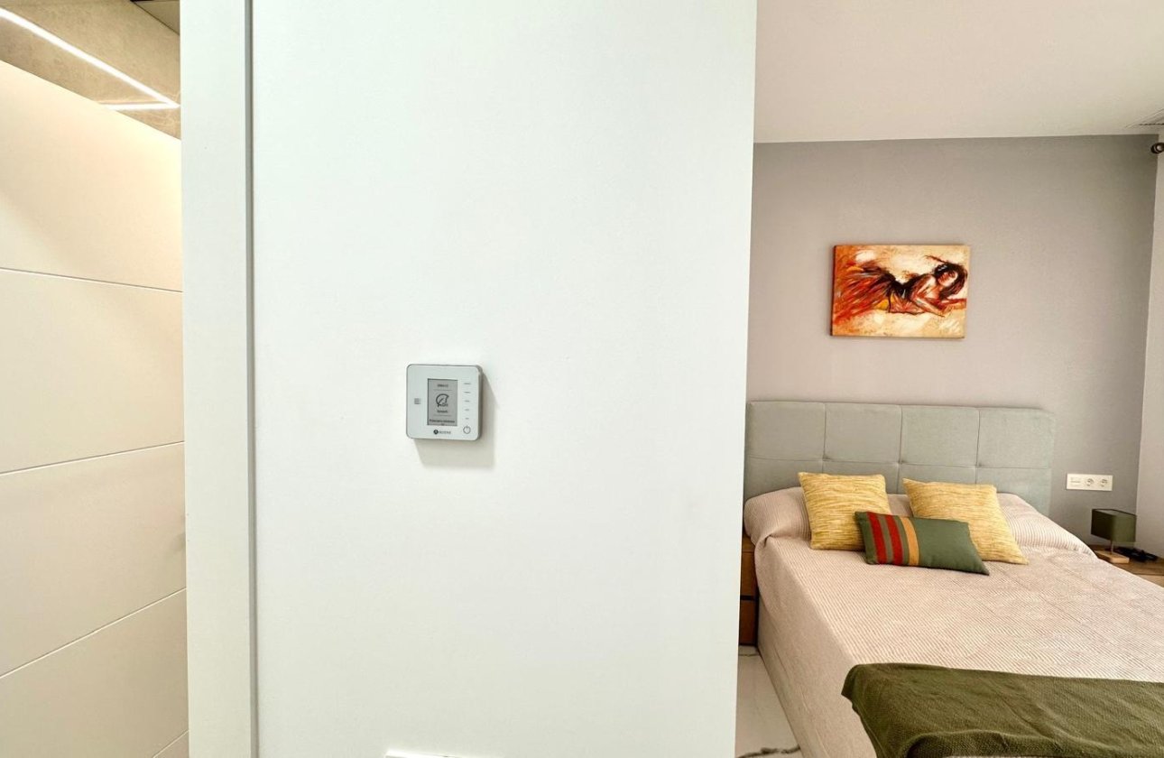 Resale - Apartment -
Torrevieja - Playa del Cura