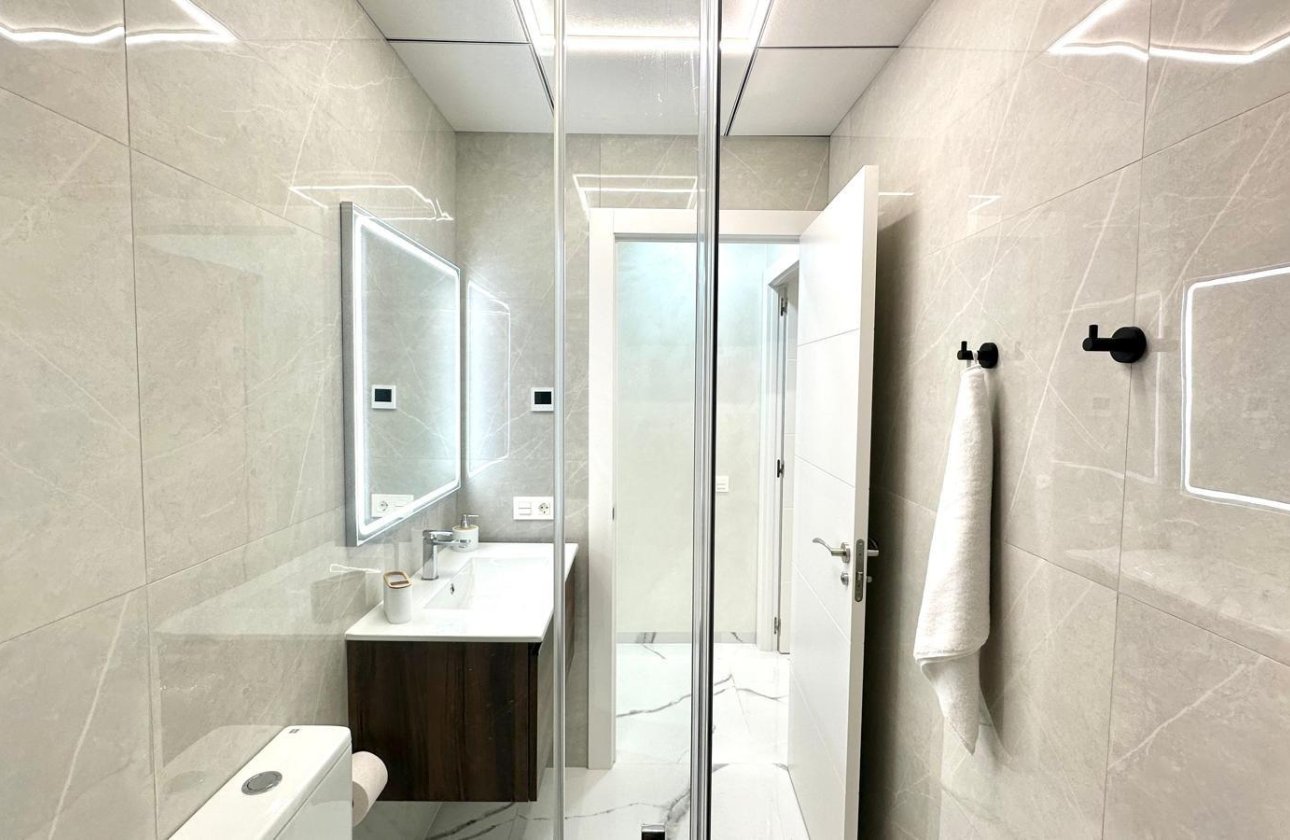 Resale - Apartment -
Torrevieja - Playa del Cura