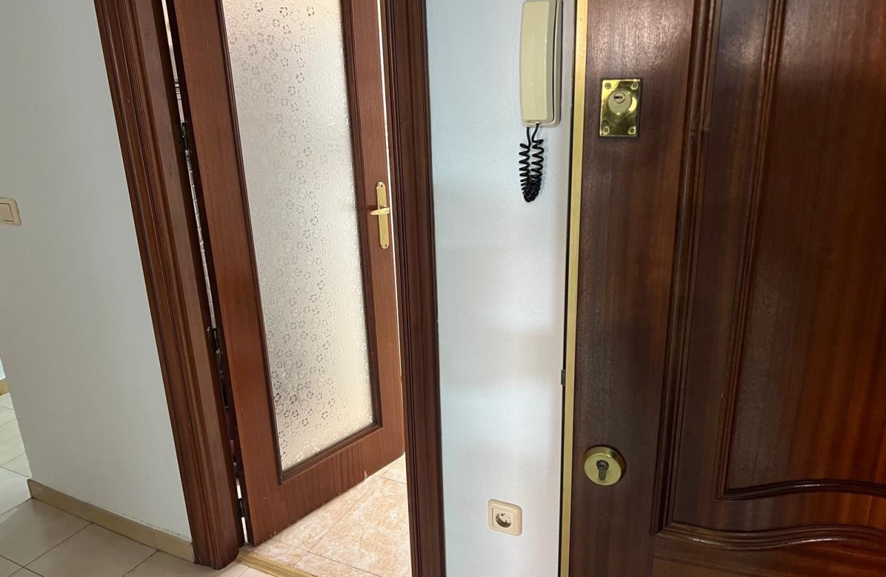 Resale - Apartment -
Torrevieja - Playa del Cura