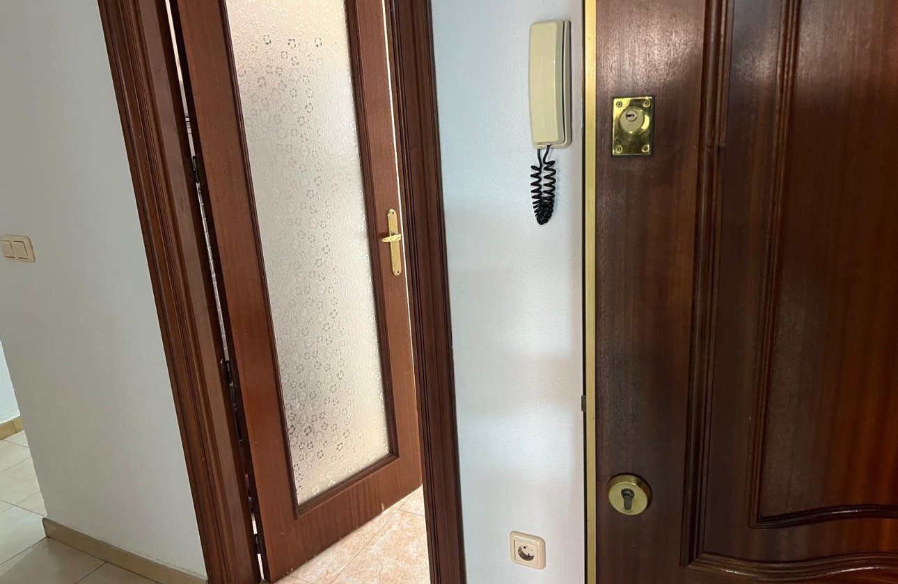 Resale - Apartment -
Torrevieja - Playa del Cura