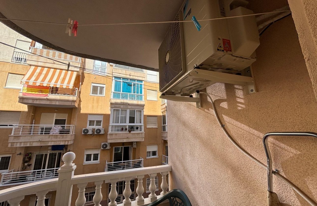 Resale - Apartment -
Torrevieja - Playa del Cura