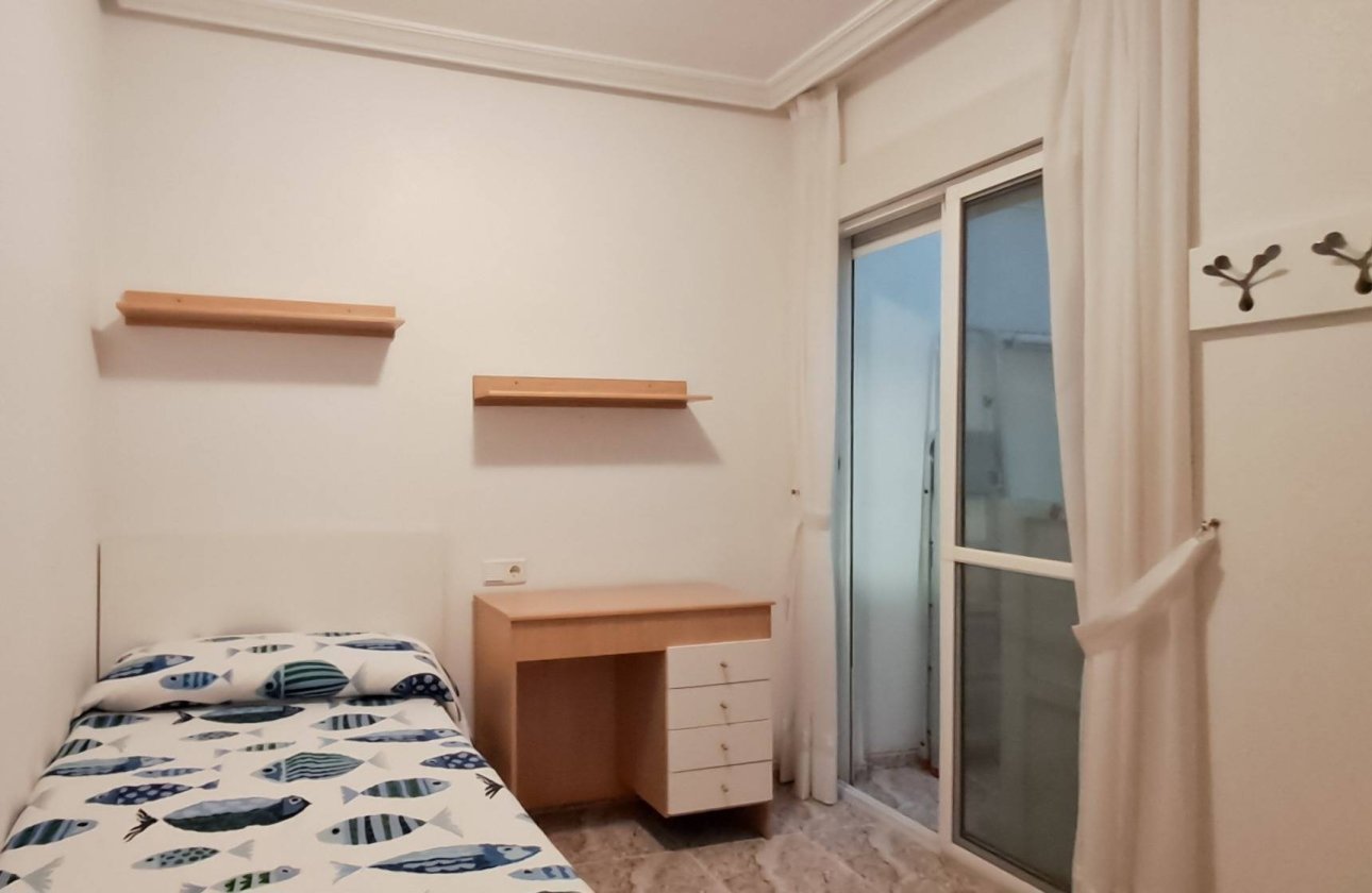 Resale - Apartment -
Torrevieja - Playa del Cura