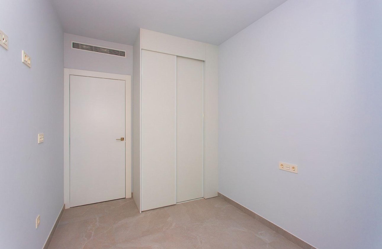 Resale - Apartment -
Torrevieja - Playa del Cura