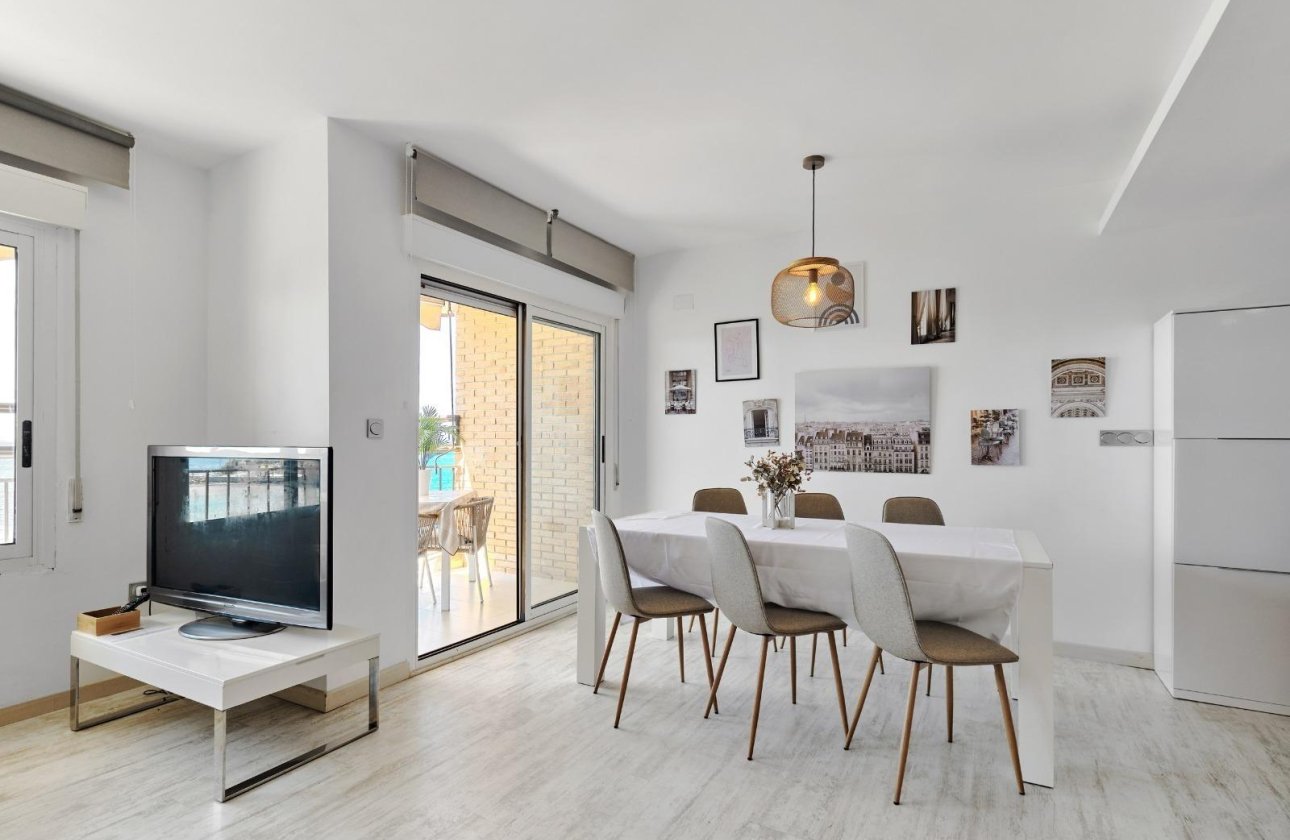 Resale - Apartment -
Torrevieja - Playa del Cura