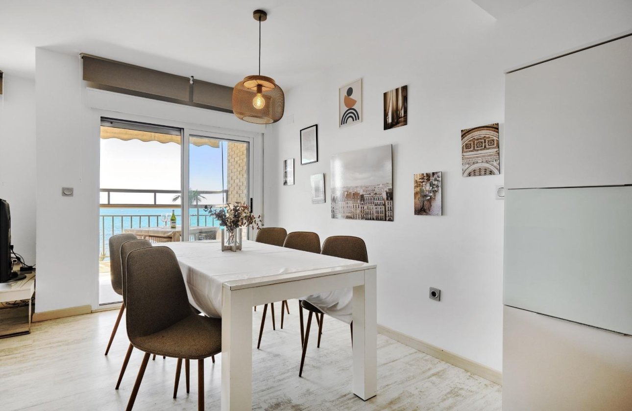 Resale - Apartment -
Torrevieja - Playa del Cura