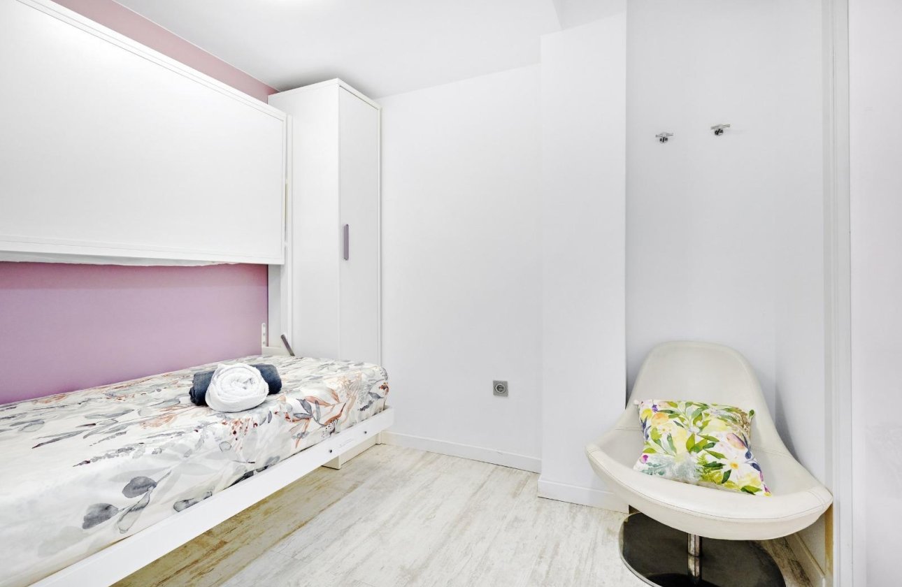 Resale - Apartment -
Torrevieja - Playa del Cura