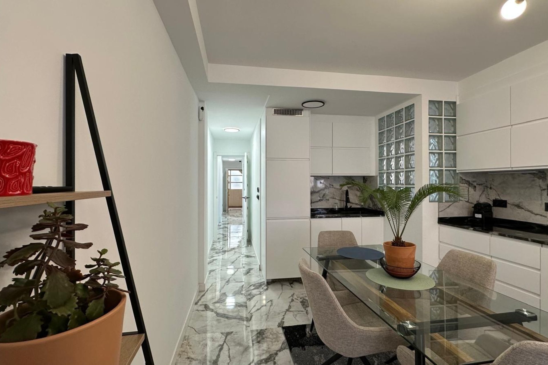 Resale - Apartment -
Torrevieja - Playa del Cura