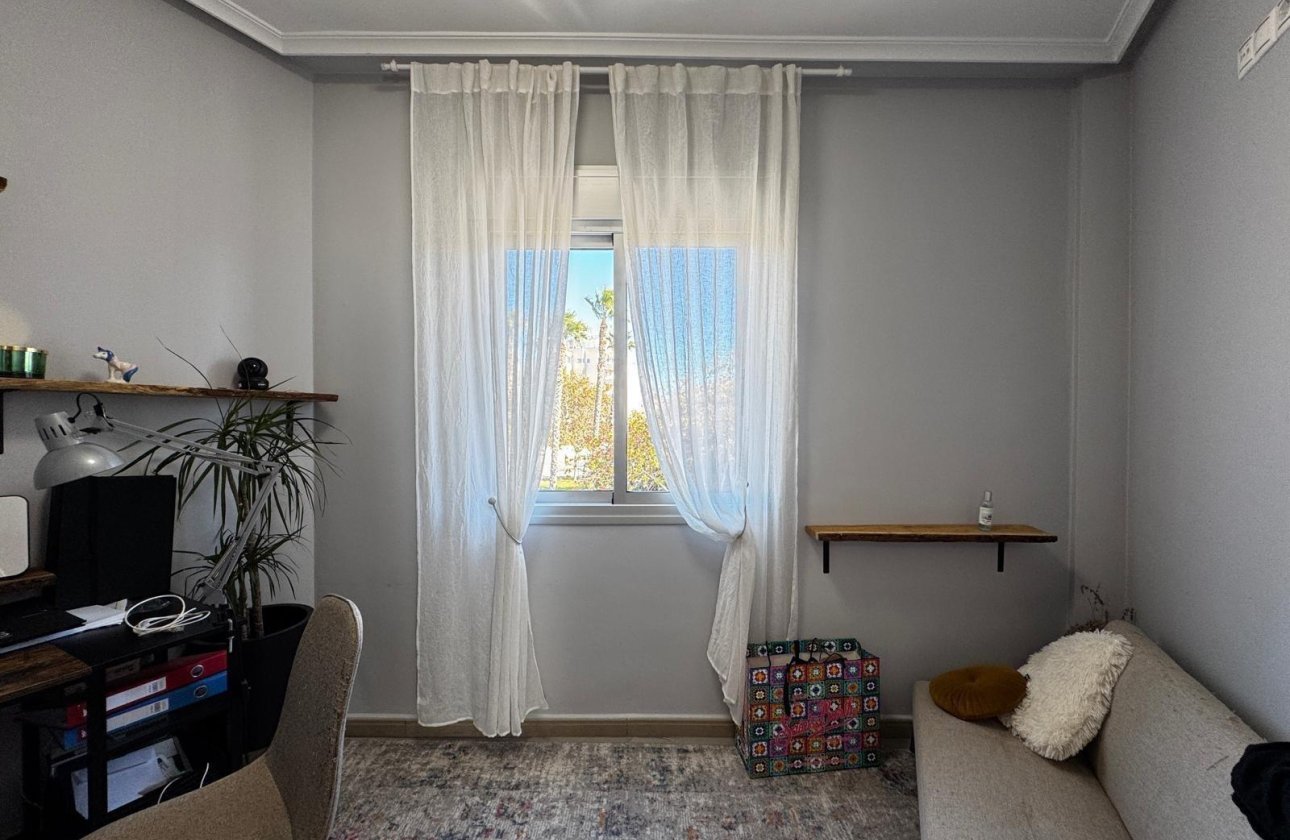 Resale - Apartment -
Torrevieja - Playa del Cura