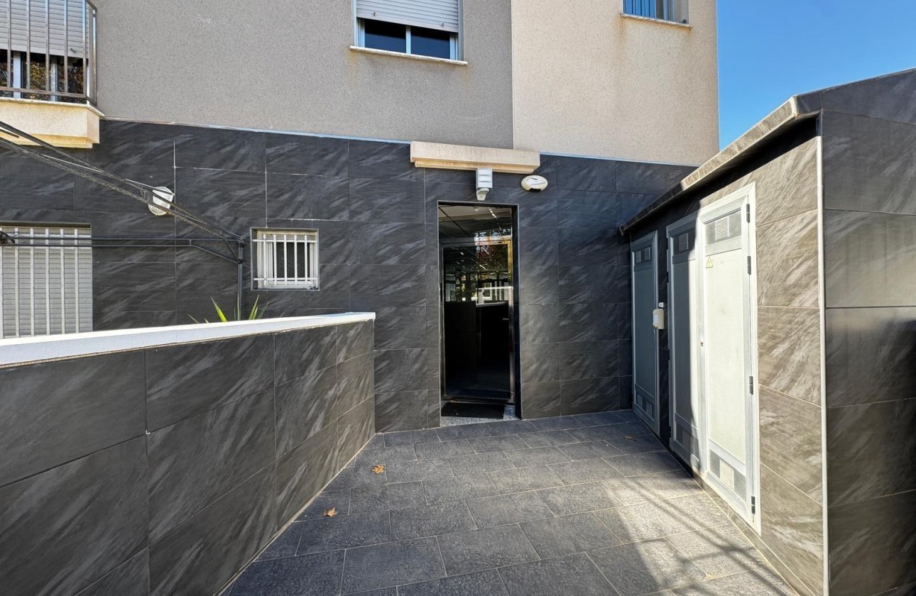 Resale - Apartment -
Torrevieja - Playa del Cura