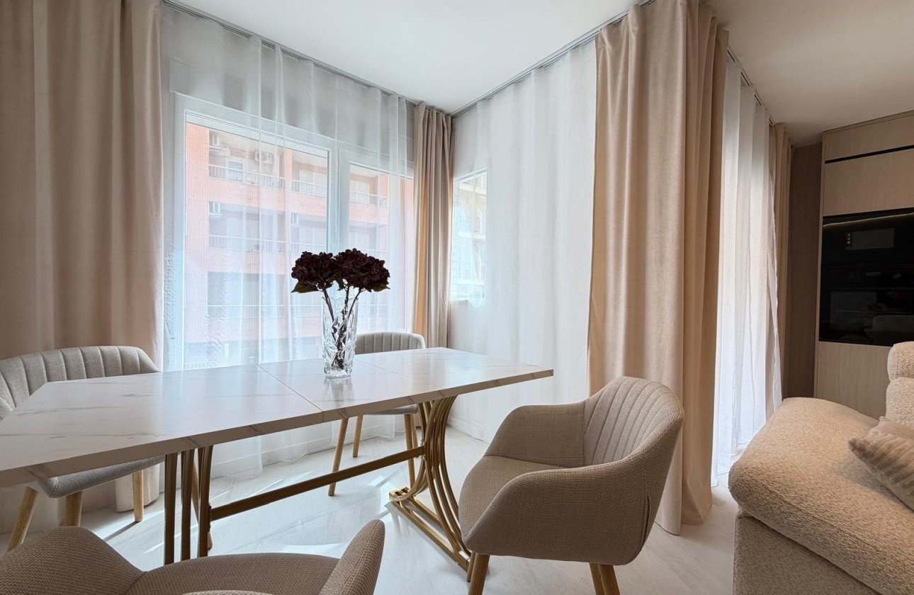 Resale - Apartment -
Torrevieja - Playa del Cura