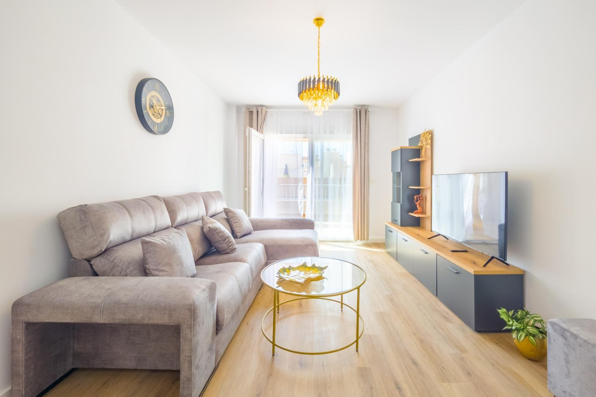Resale - Apartment -
Torrevieja - Playa del Cura