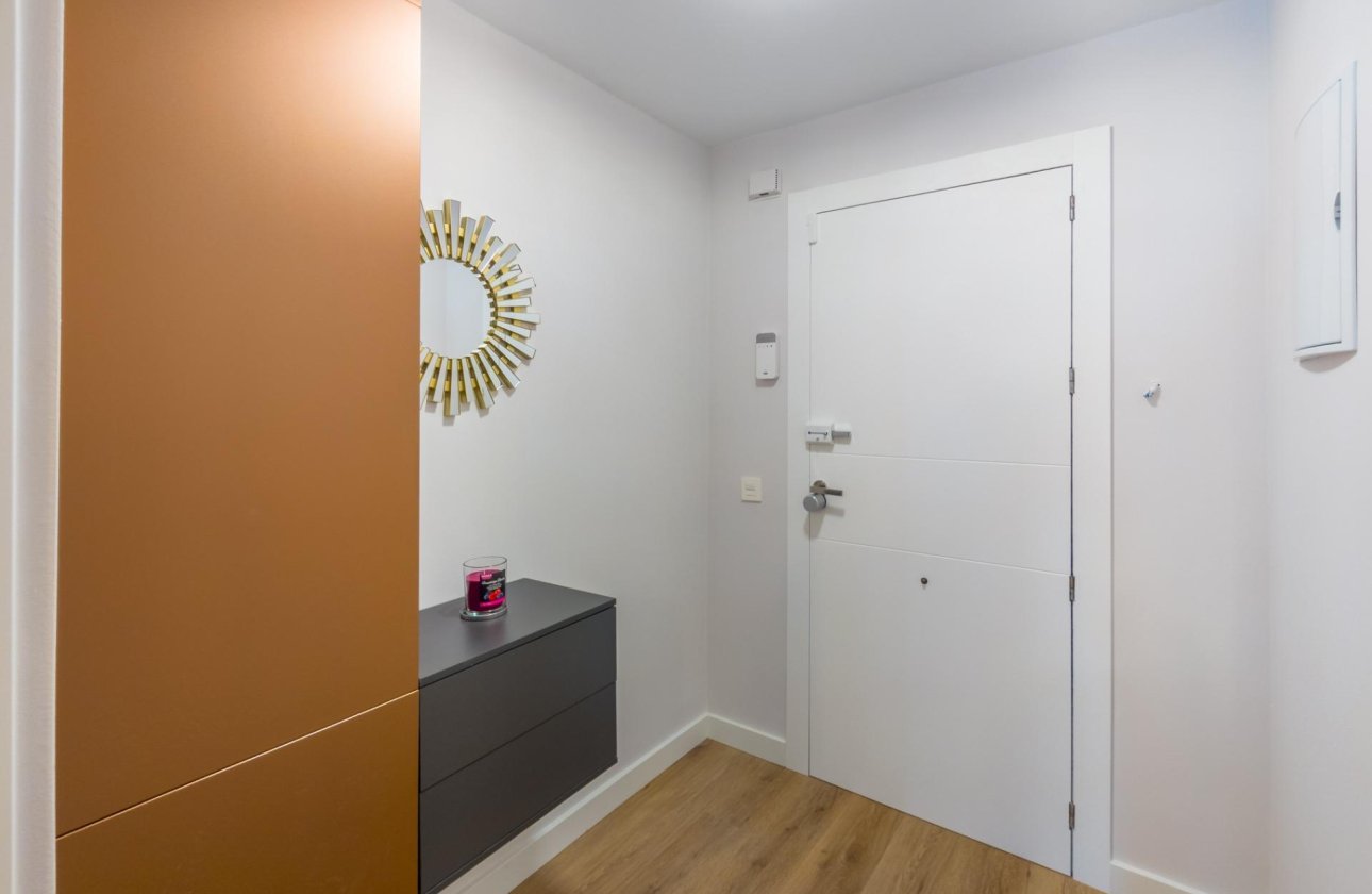 Resale - Apartment -
Torrevieja - Playa del Cura