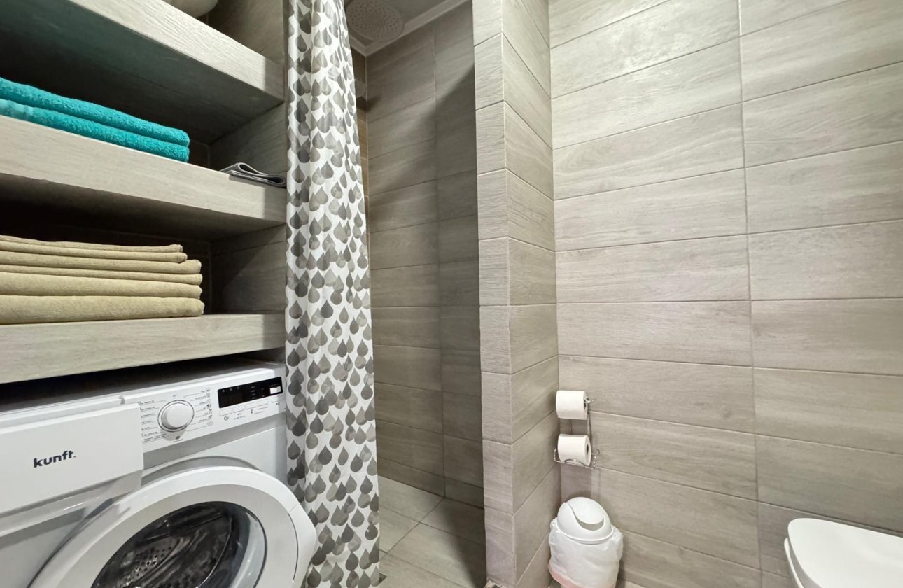 Resale - Apartment -
Torrevieja - Playa del Cura