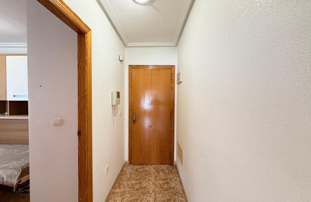 Resale - Apartment -
Torrevieja - Playa del Cura